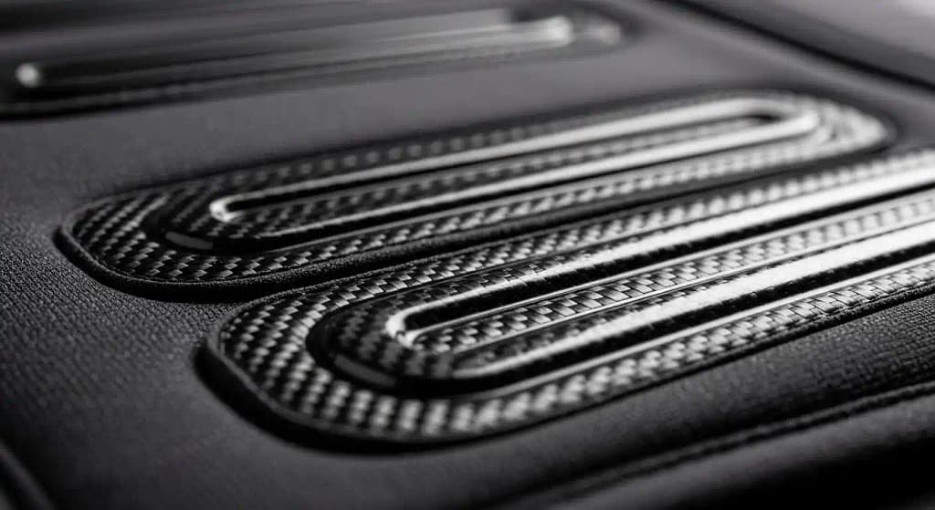 Inner heating elements of a battery-powered vest