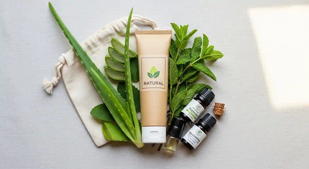 Natural toothpaste with aloe vera and mint for gum care